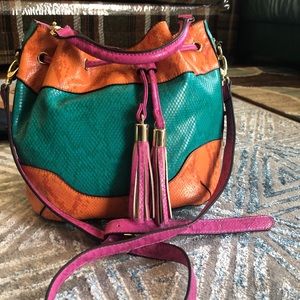 Hand bag